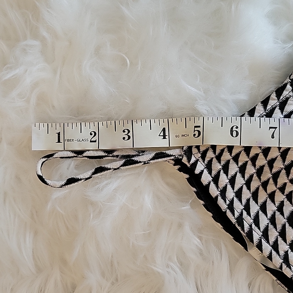 Sexy Geometric Cutout Dress - Picture 9 of 10